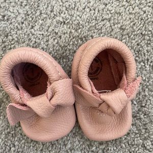 Freshly Picked Blush Knotted Bow Mocc